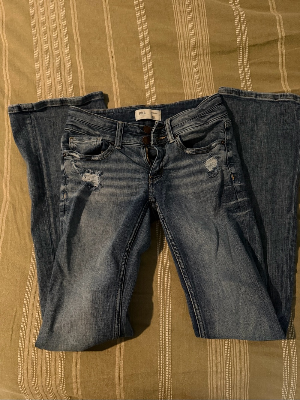 BKE Women’s Blue Distressed Boot Cut Jeans